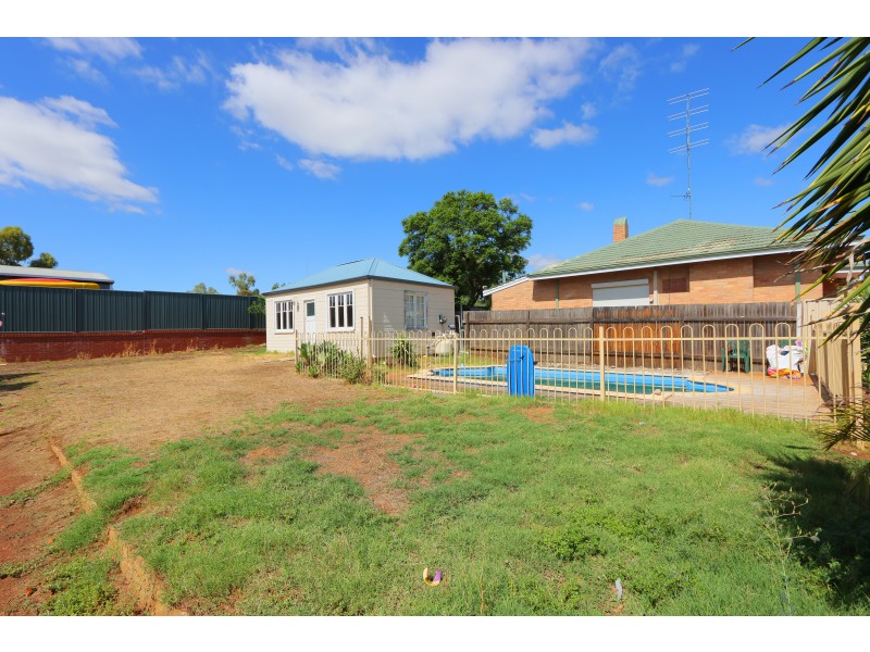 4 Gregory Street, Northam WA 6401