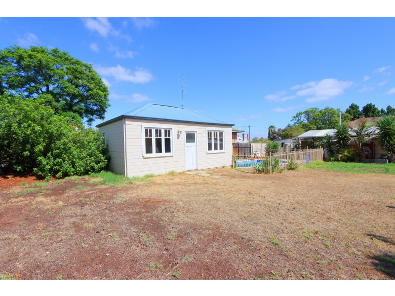 4 Gregory Street, Northam WA 6401