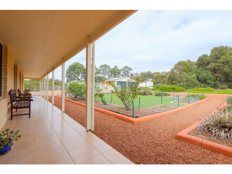 171 Salt Valley Road, Hoddys Well WA 6566