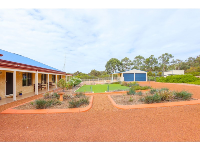 171 Salt Valley Road, Hoddys Well WA 6566