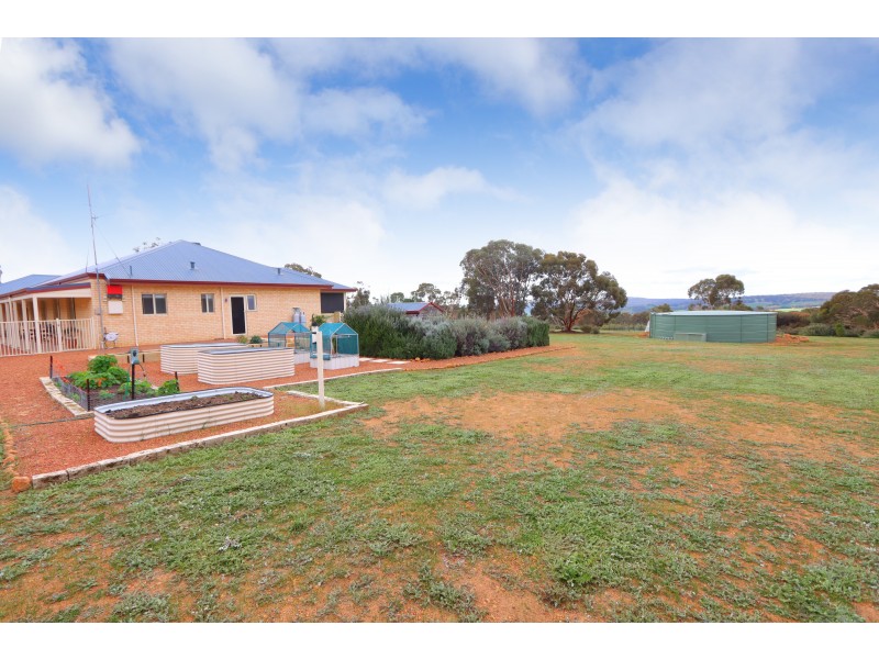 171 Salt Valley Road, Hoddys Well WA 6566