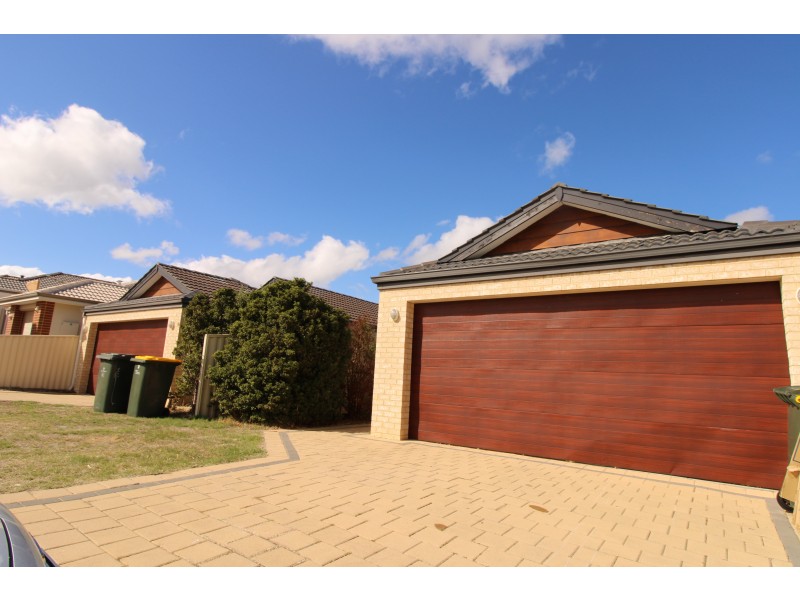 12 Kemp Street, Pearsall WA 6065