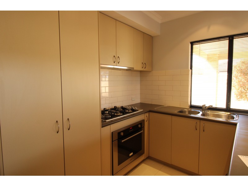 12 Kemp Street, Pearsall WA 6065