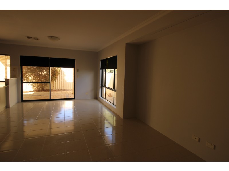 12 Kemp Street, Pearsall WA 6065