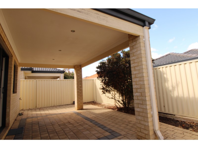 12 Kemp Street, Pearsall WA 6065