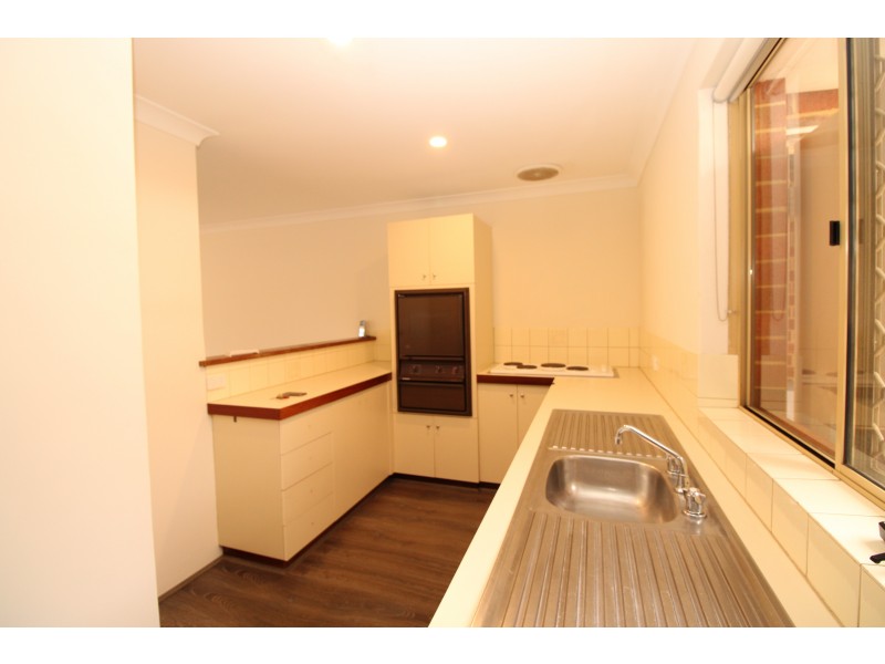 2/10 East Street, Guildford WA 6055