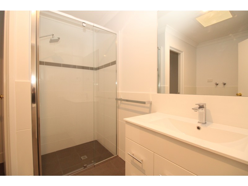 2/10 East Street, Guildford WA 6055