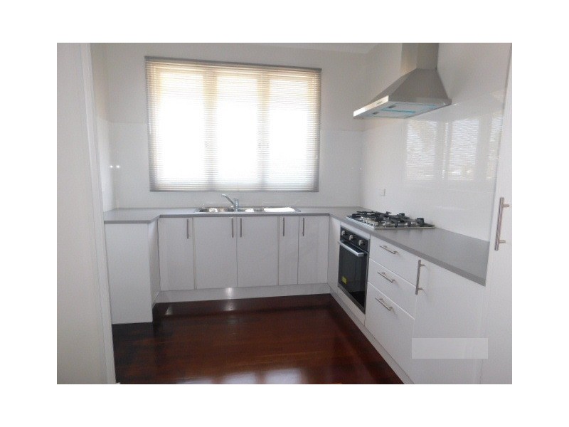 122 BROUN AVENUE, Embleton WA 6062