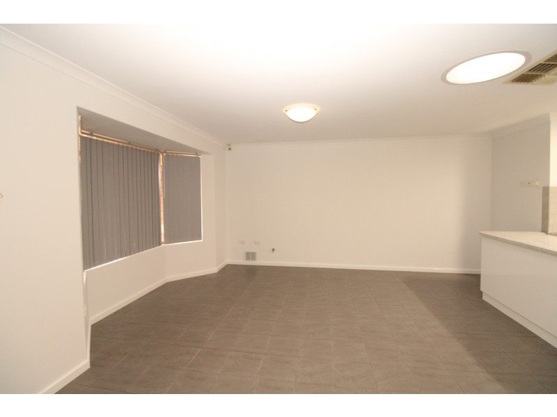 15a Sampson Close, Midland WA 6056