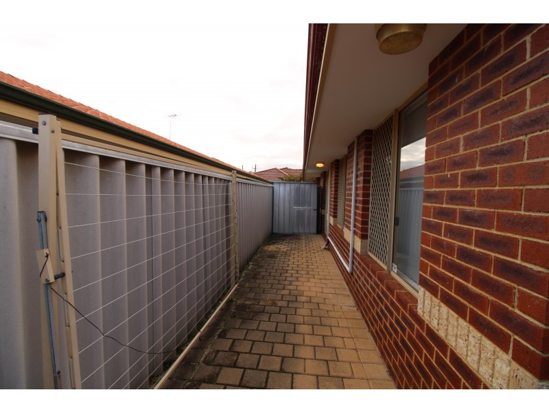 15a Sampson Close, Midland WA 6056