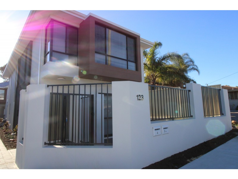 4/Unit 123 Hardey Road, Belmont WA 6104