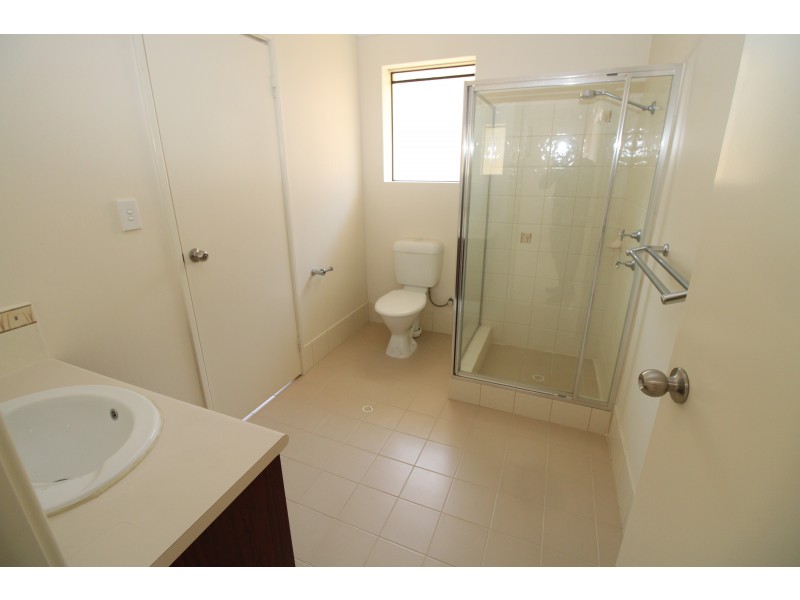 12 Champaigne Drive, Tapping WA 6065