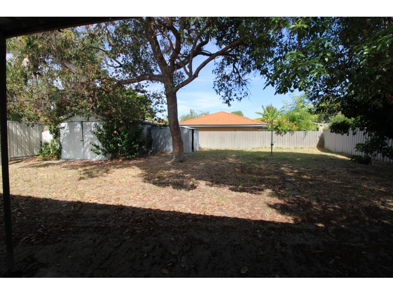 54 Redcliffe Avenue, Balga WA 6061