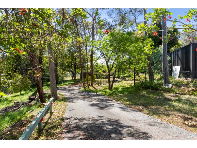 3 Mofflin Avenue, Darlington WA 6070