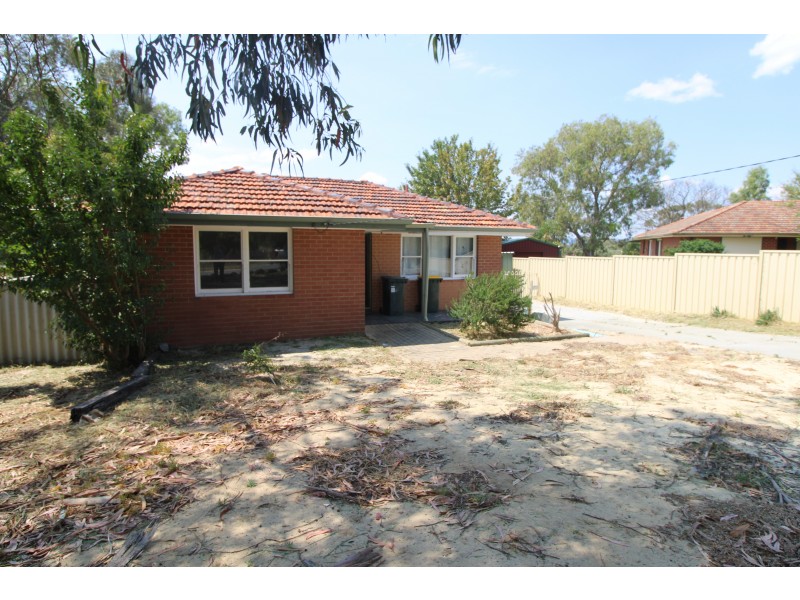 11 Woolgar Way, Lockridge WA 6054