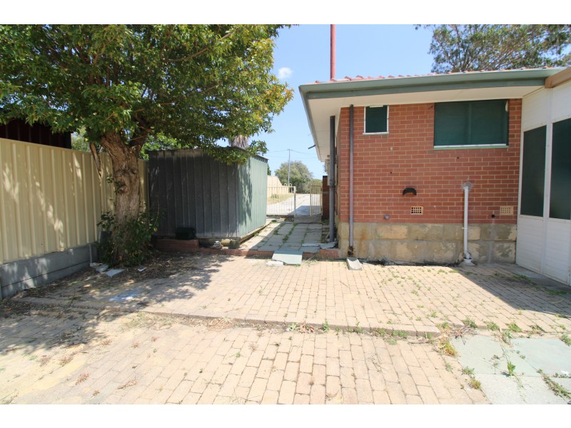 11 Woolgar Way, Lockridge WA 6054