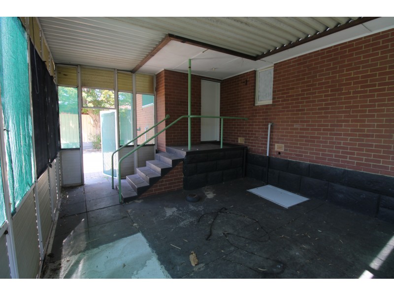 11 Woolgar Way, Lockridge WA 6054