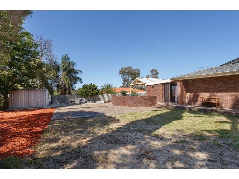 24 Myles Road, Swan View WA 6056