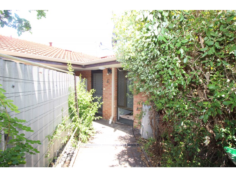 3/67 Chaucer Street, Yokine WA 6060