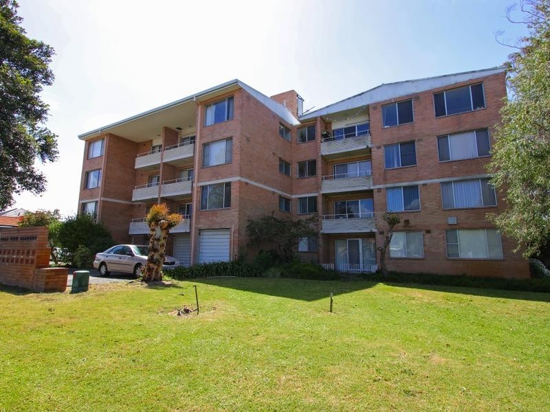 6/71 Golf View Street, Yokine WA 6060
