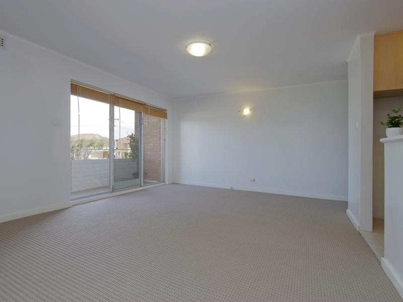 6/71 Golf View Street, Yokine WA 6060