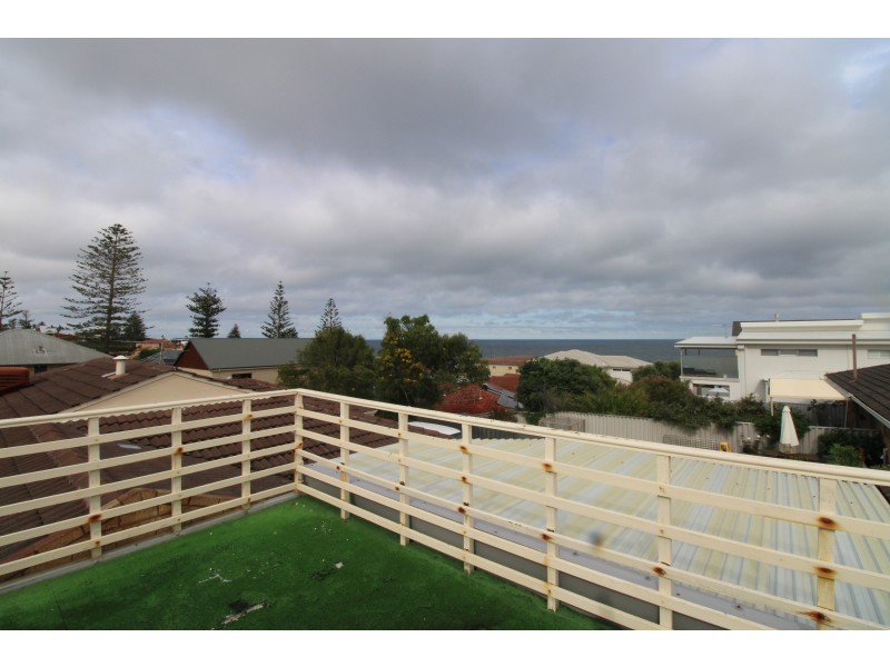 20A Beach Road, Watermans Bay WA 6020