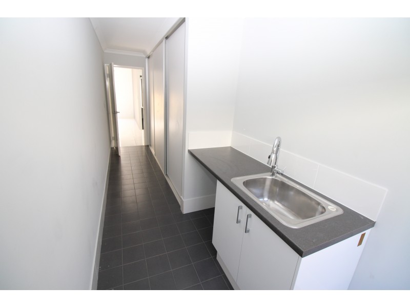 18 Goldsbrough Entrance, Helena Valley WA 6056