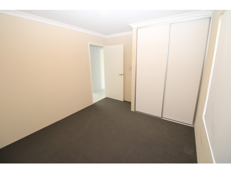 18 Goldsbrough Entrance, Helena Valley WA 6056