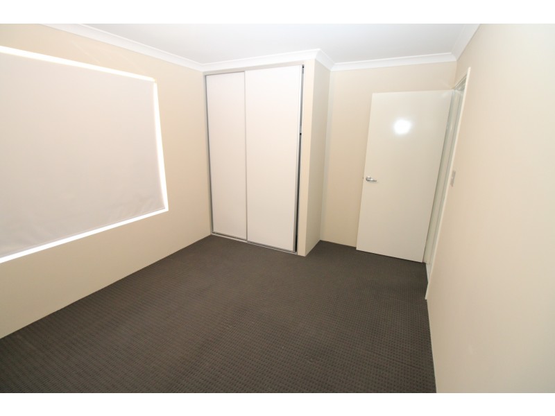 18 Goldsbrough Entrance, Helena Valley WA 6056