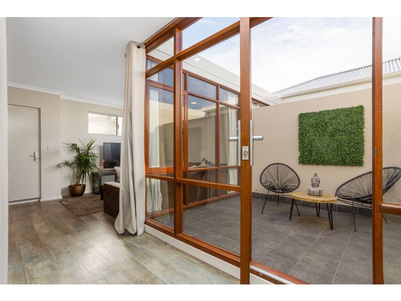 15/53 Hooley Road, Midland WA 6056