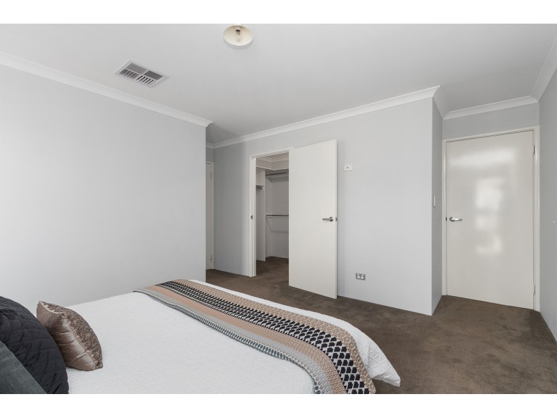 18 Goldsbrough Entrance, Helena Valley WA 6056