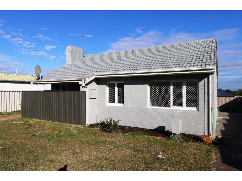 8 Fernhurst Crescent, Balga WA 6061