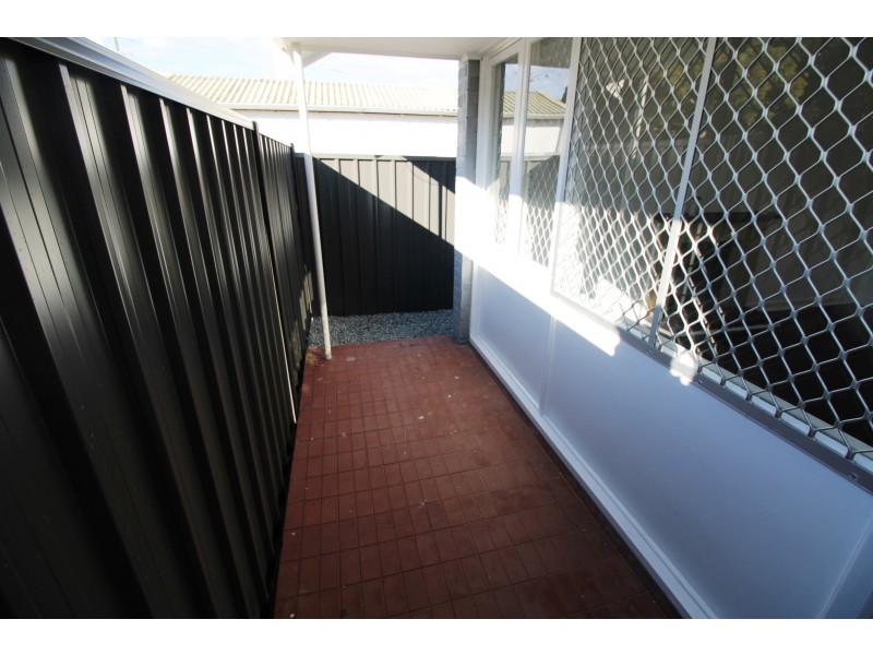 8 Fernhurst Crescent, Balga WA 6061