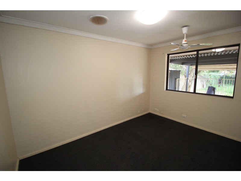 8 Robertson Street, Hazelmere WA 6055