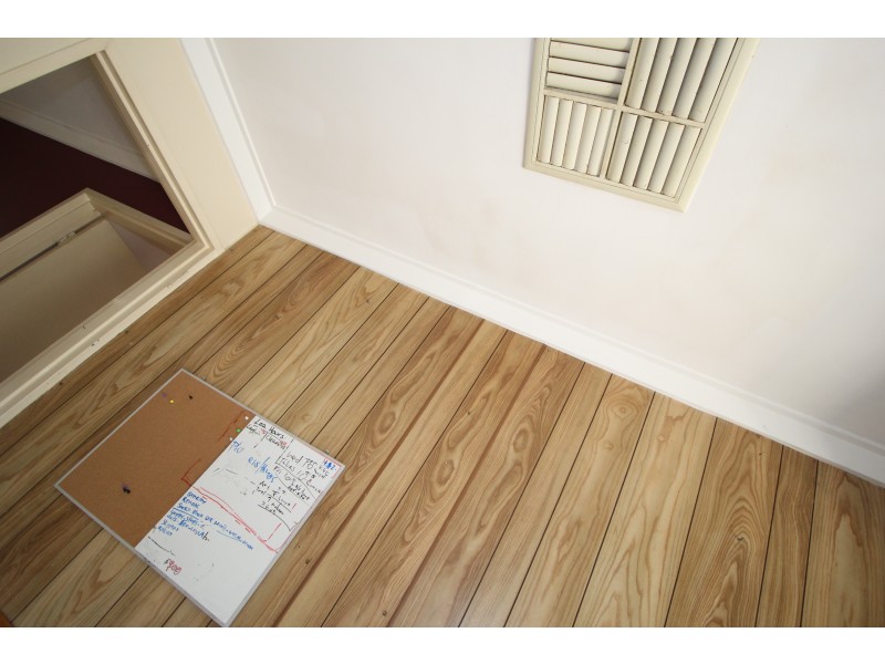 8 Robertson Street, Hazelmere WA 6055