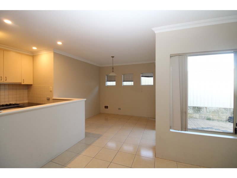 12 Lamont Link, Pearsall WA 6065