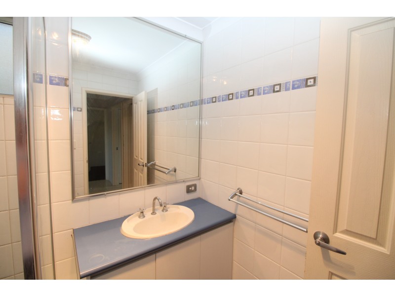 12 Lamont Link, Pearsall WA 6065