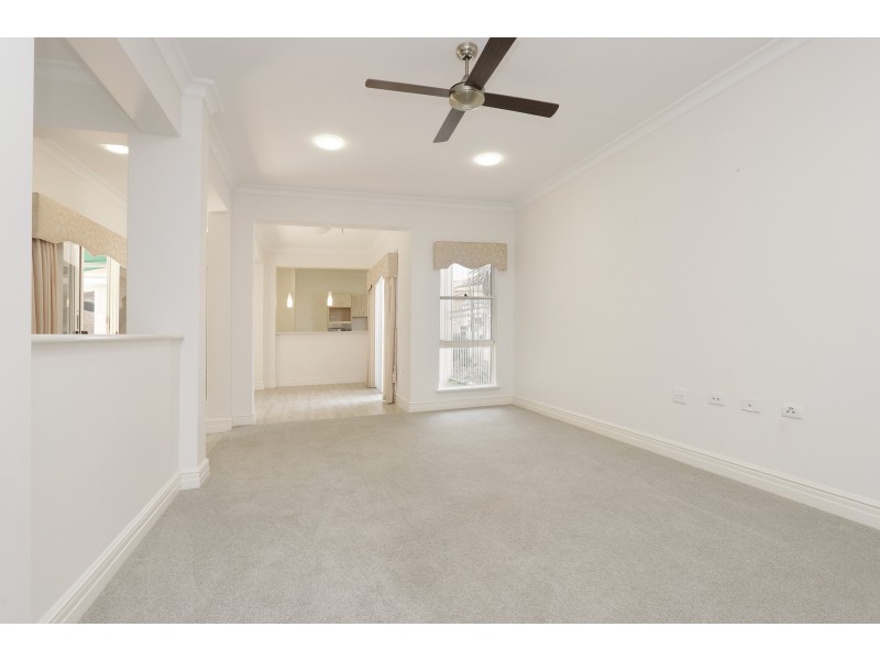 6 The Boulevard, Bentley WA 6102