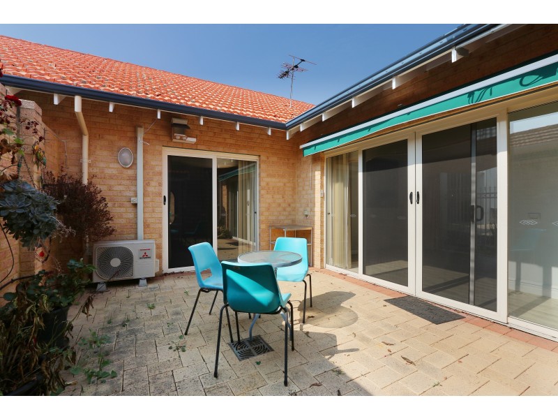 6 The Boulevard, Bentley WA 6102