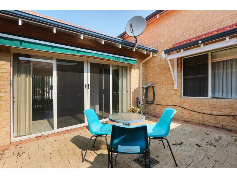 6 The Boulevard, Bentley WA 6102