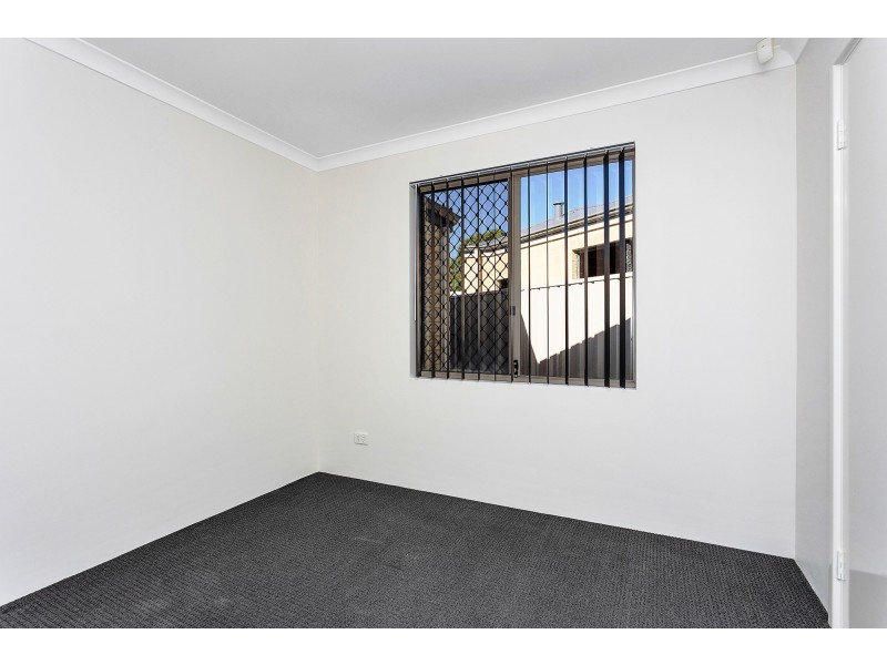 11C Loxwood Road, Balga WA 6061