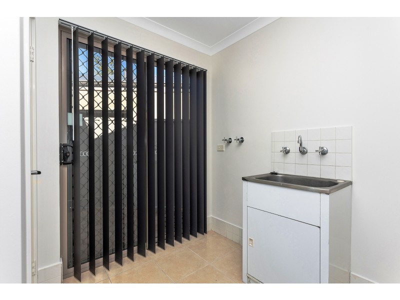 11C Loxwood Road, Balga WA 6061