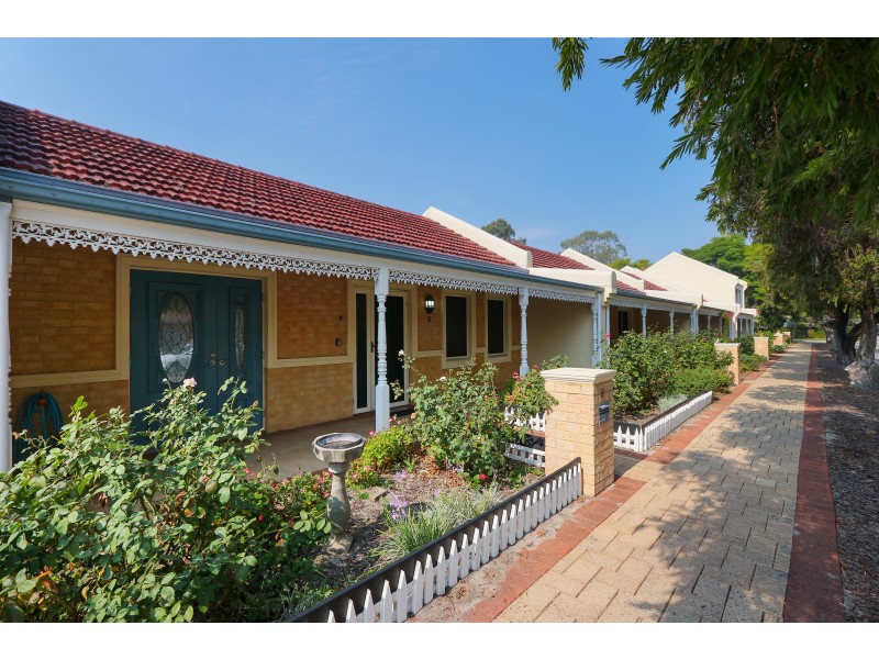 5 The Boulevard, Bentley WA 6102