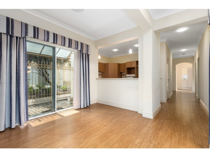 5 The Boulevard, Bentley WA 6102