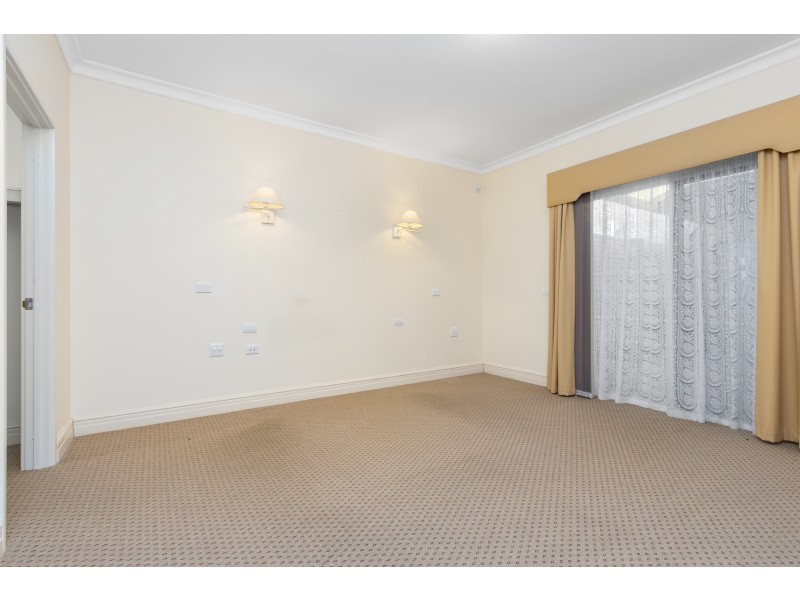 5 The Boulevard, Bentley WA 6102