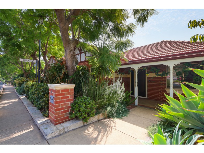 2 Jacaranda Avenue, Bentley WA 6102