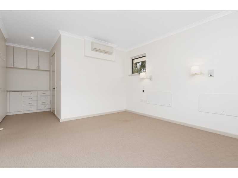 1 Fraser Grove, Bentley WA 6102