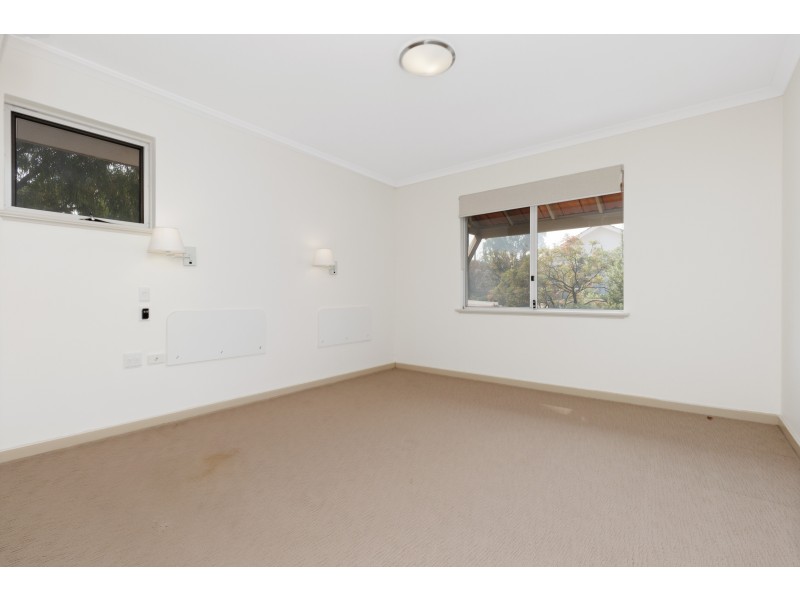 1 Fraser Grove, Bentley WA 6102