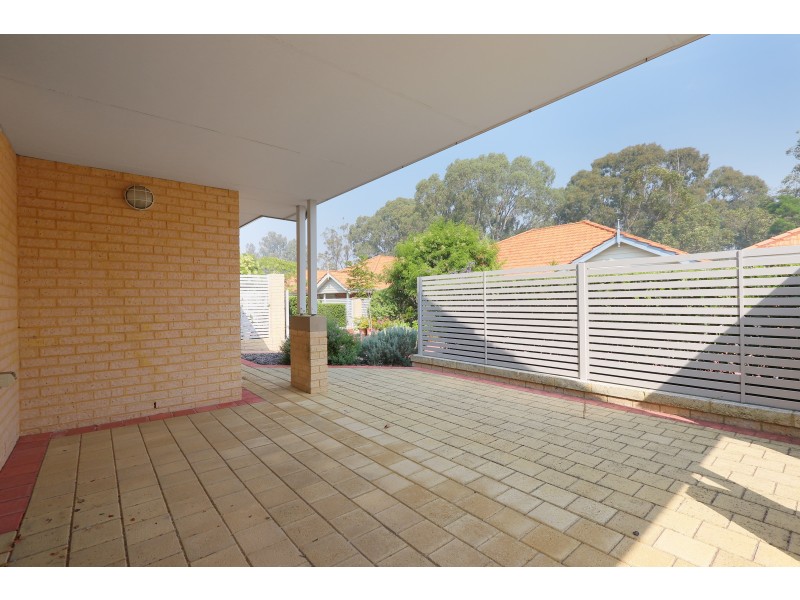 1 Fraser Grove, Bentley WA 6102