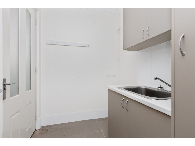 1 Fraser Grove, Bentley WA 6102